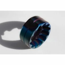 Hypernova Titanium Beschichteter Mahlkegel -Kaffee Geschäft 105783 105783 varia hypernova titanium coated burrs bild2 mithintergrund